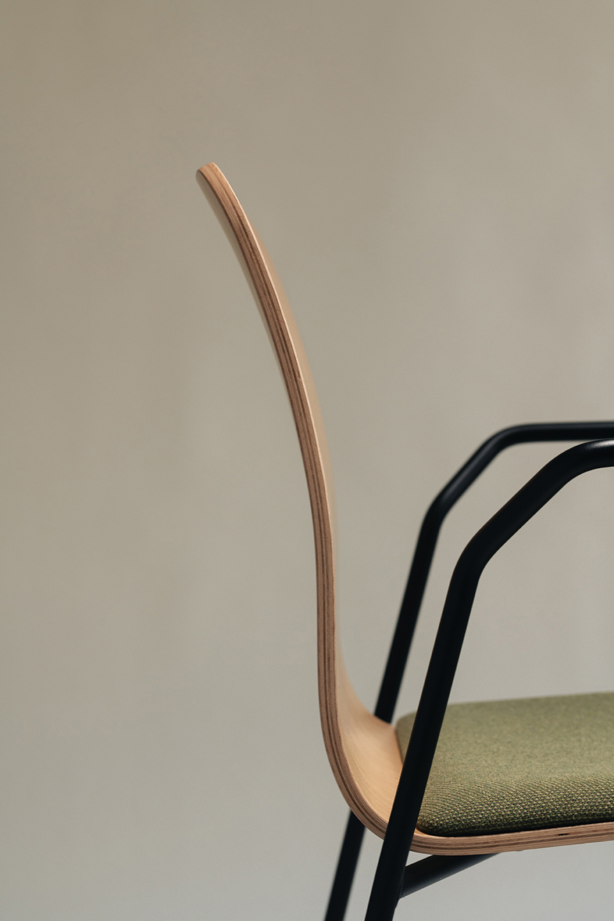 la-chaise-francaise-1